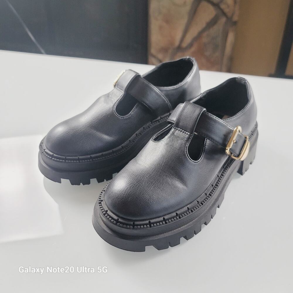 STEVE Madden Kamlee Lug Sole Mary Jane In Black Leather, sz 7